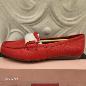 Kate Spade "Camellia" pebble leather red loafers. NIB. Size 5